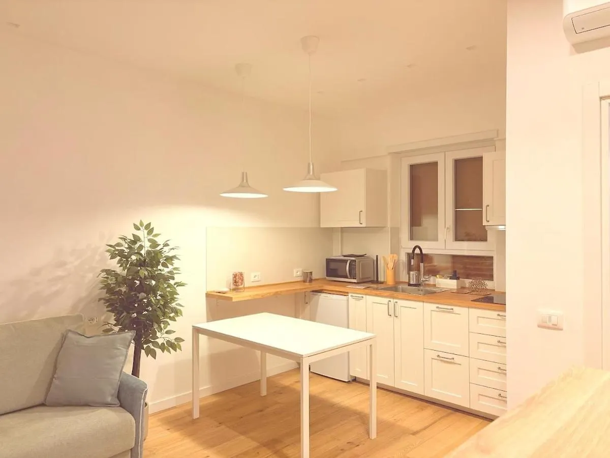 Casa Vacanze Leone Rome 0*,  Italy